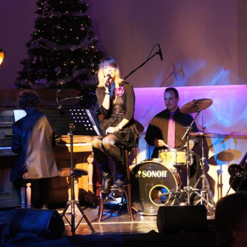swingin22.jpg 80
